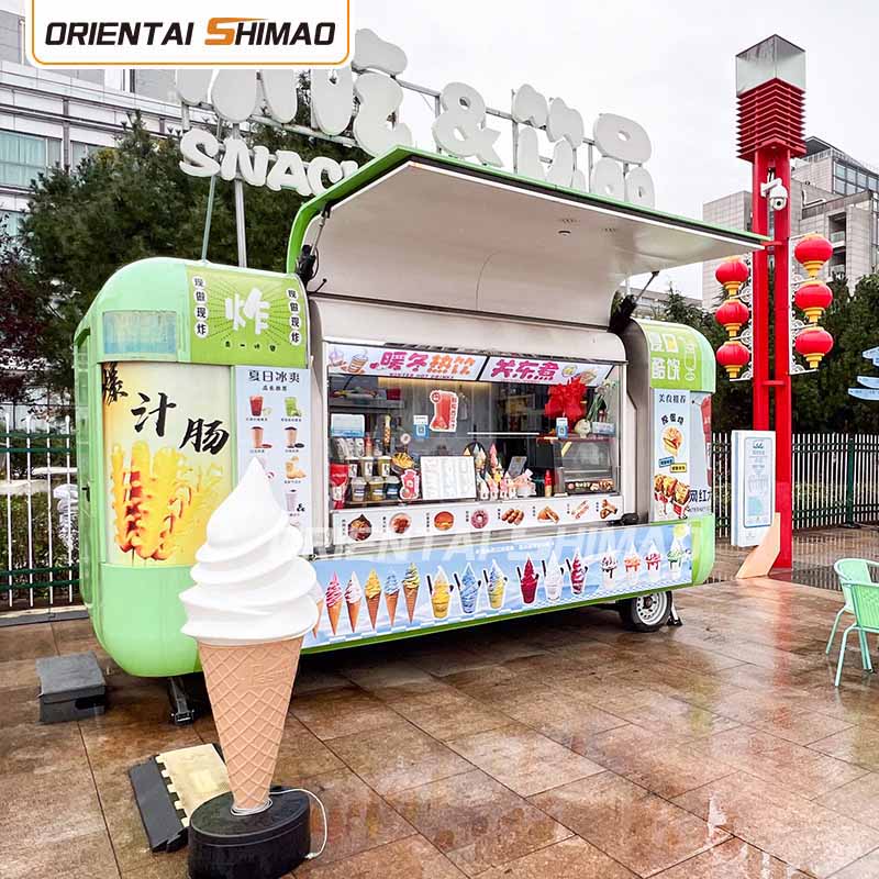 Food Trailer na May Kumpletong Kusina